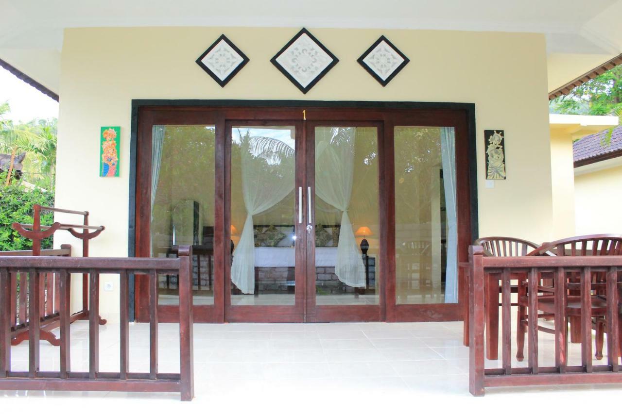 Bintang Beach Villa Amed Екстериор снимка